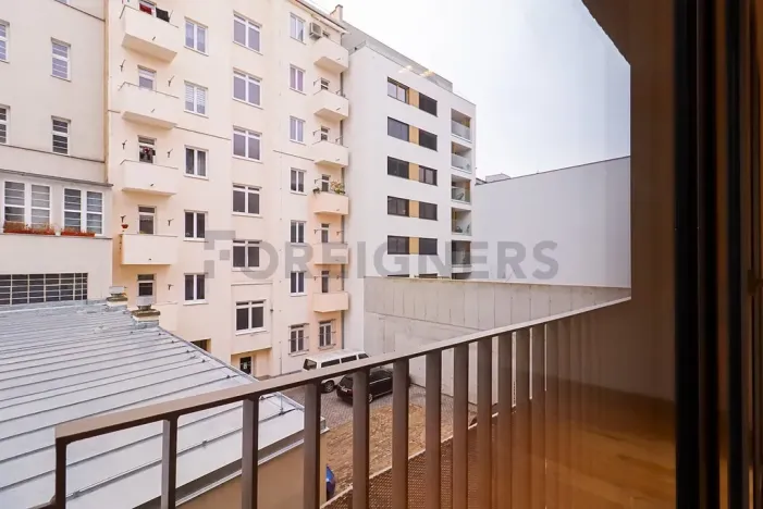 Pronájem bytu 1+kk, Brno, Bratislavská, 35 m2