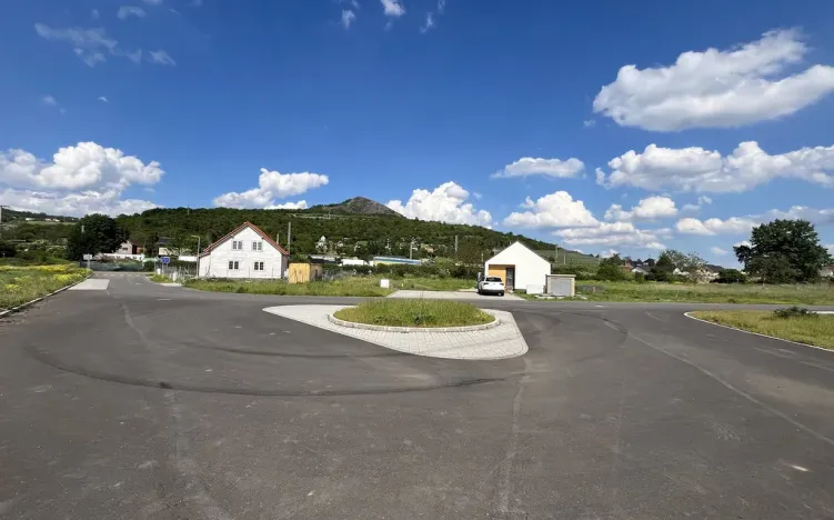 Prodej pozemku, Píšťany, 828 m2