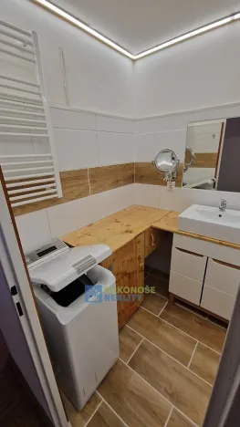Pronájem bytu 2+1, Radvanice, 50 m2