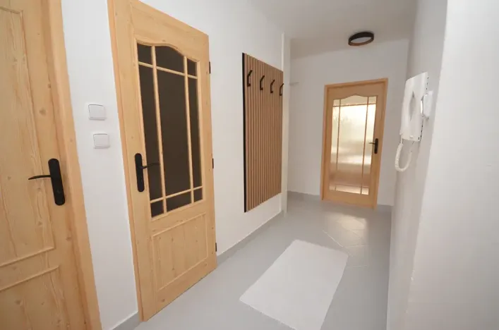 Pronájem bytu 2+1, Frýdek-Místek, Těšínská, 52 m2