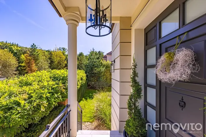 Prodej vily, Praha - Dejvice, V Šáreckém údolí, 459 m2