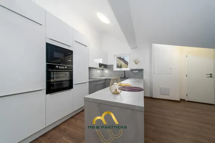 Pronájem bytu 2+kk, Praha - Nové Město, Soukenická, 74 m2