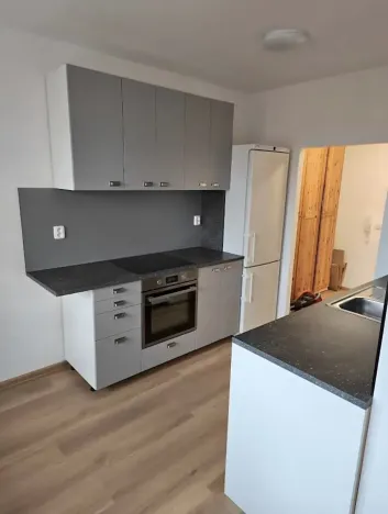 Pronájem bytu 1+kk, Praha - Kamýk, Mařatkova, 35 m2