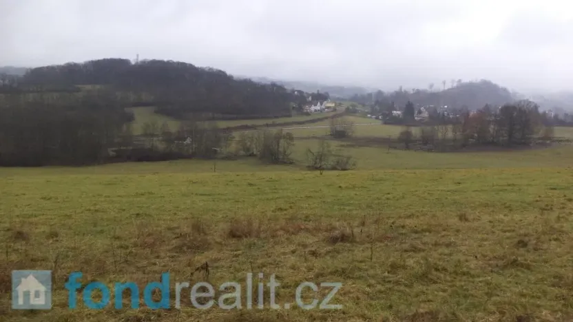 Prodej pole, Lovečkovice, 21930 m2