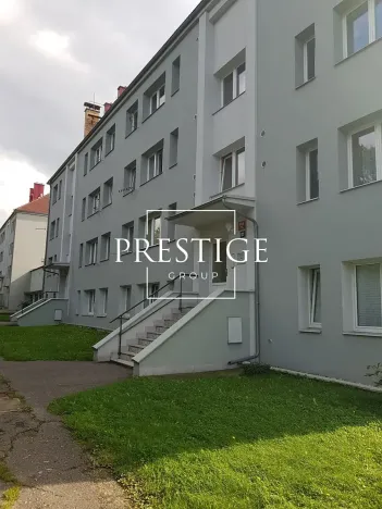 Pronájem bytu 2+kk, Praha - Košíře, Karenova, 40 m2