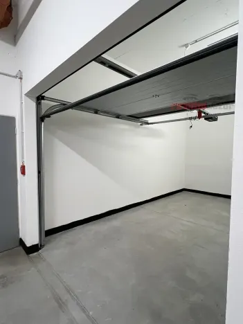 Pronájem garáže, Brno, Křepelčí, 17 m2