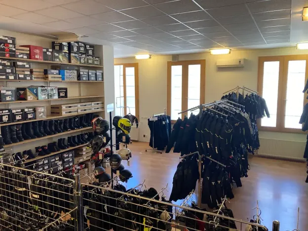 Pronájem obchodního prostoru, Brno, Valchařská, 100 m2