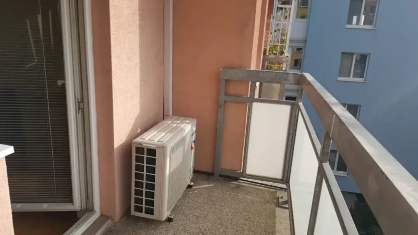 Pronájem bytu 1+kk, Brno, Běloruská, 30 m2