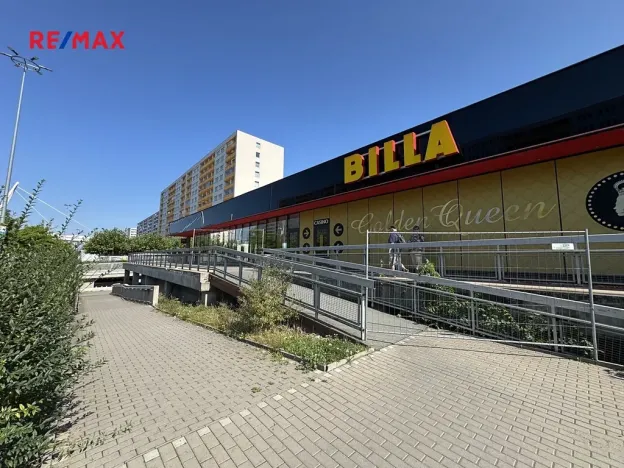 Pronájem obchodního prostoru, Hradec Králové, třída Edvarda Beneše, 220 m2