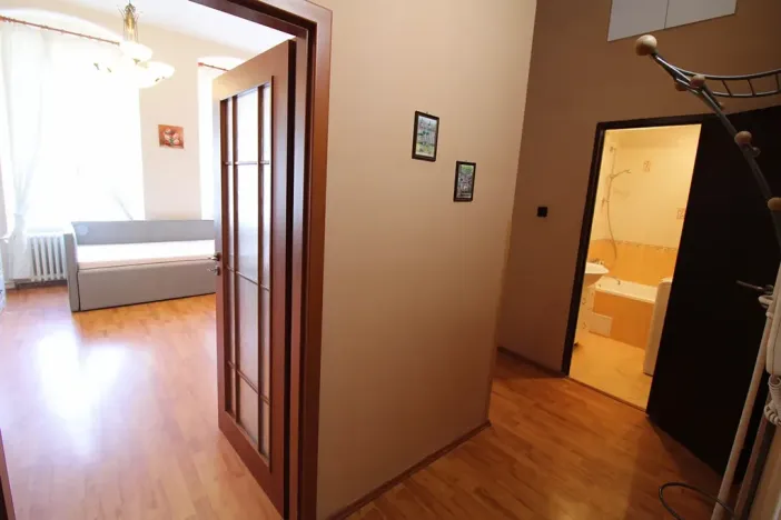 Prodej bytu 2+1, Karlovy Vary, I. P. Pavlova, 54 m2