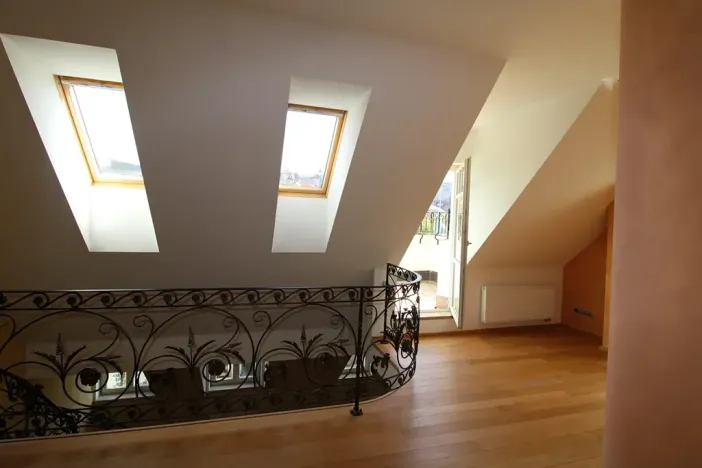 Prodej bytu 4+kk, Karlovy Vary, Pod Jelením skokem, 191 m2