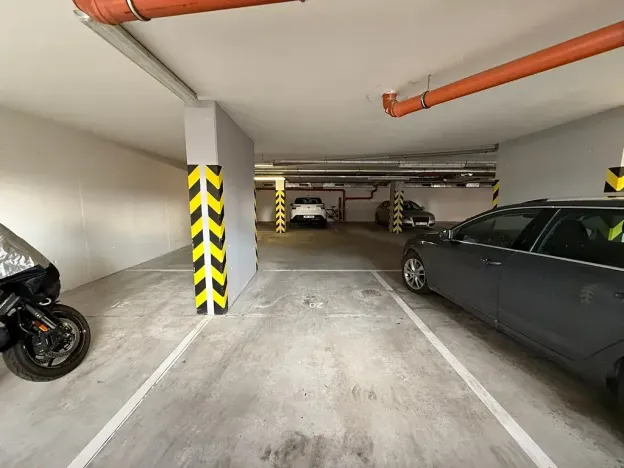 Prodej garážového stání, Brno, Říčanská, 12 m2