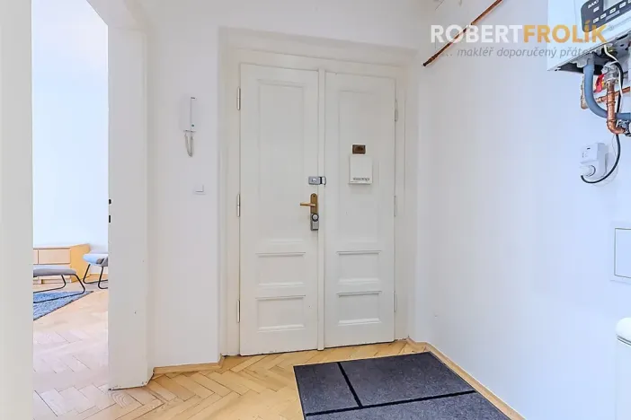 Pronájem bytu 1+1, Praha - Bubeneč, V. P. Čkalova, 55 m2