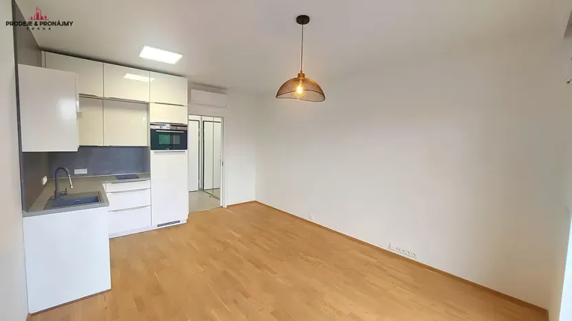 Prodej bytu 1+kk, Praha, Formanská, 33 m2