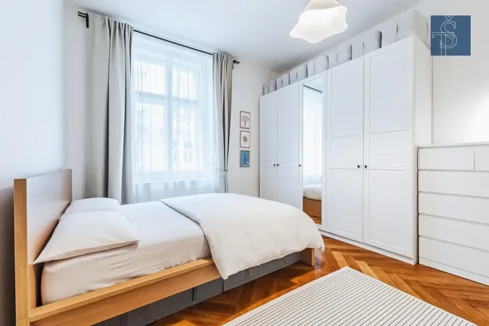 Prodej bytu 2+kk, Praha - Vyšehrad, Neklanova, 42 m2