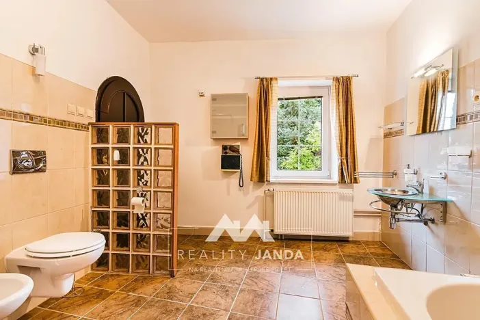 Prodej rodinného domu, Bukovina, 158 m2