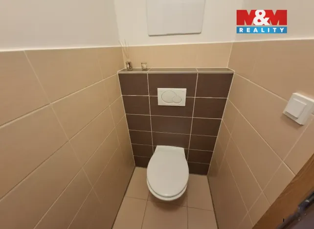 Pronájem bytu 1+kk, Praha - Zličín, Tvrdonická, 46 m2