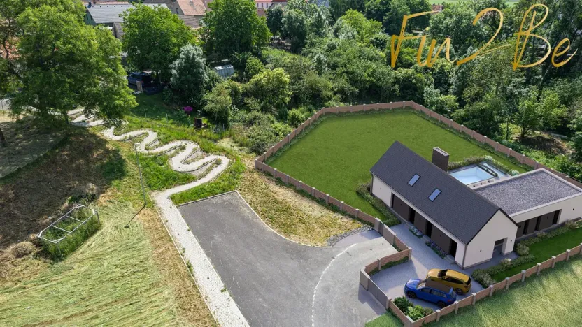 Prodej pozemku, Martiněves, 1360 m2