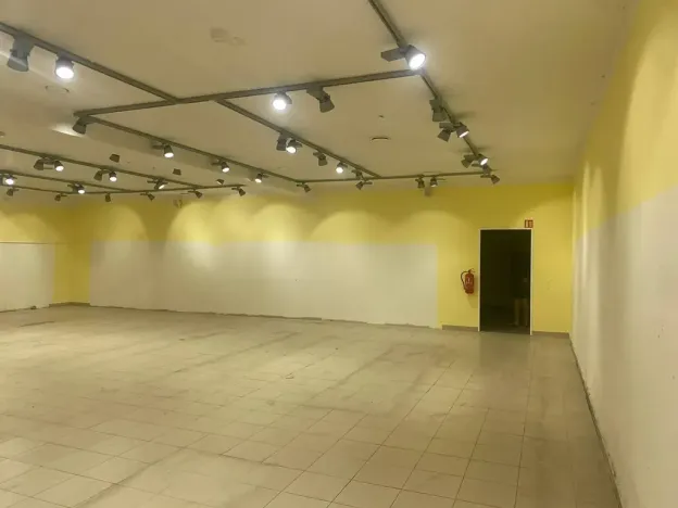Pronájem obchodního prostoru, Rumburk, Třída 9. května, 300 m2