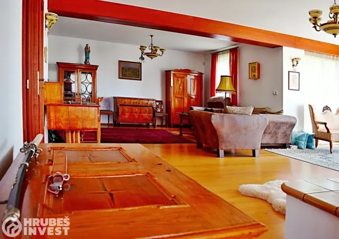 Prodej rodinného domu, Horní Jelení, Dvorská, 380 m2