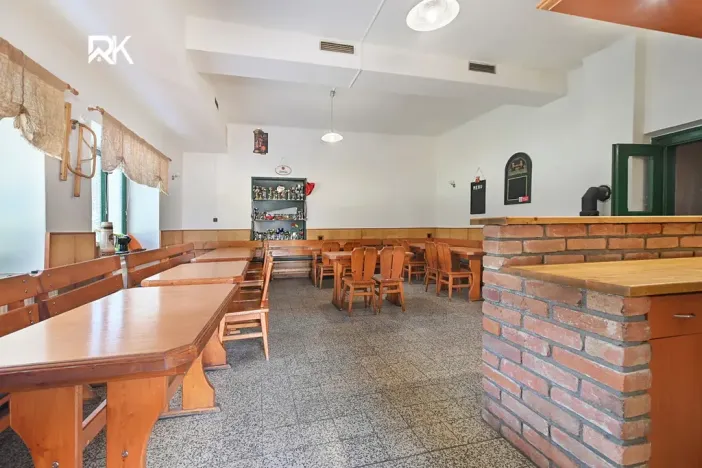 Prodej restaurace, Nová Ves I, Legerovo nám., 470 m2