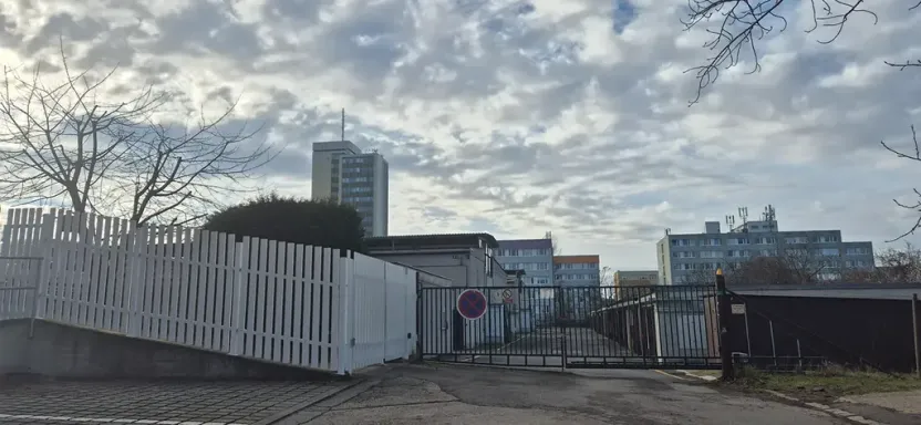 Pronájem garáže, Praha - Podolí, Bohuslava Martinů, 18 m2