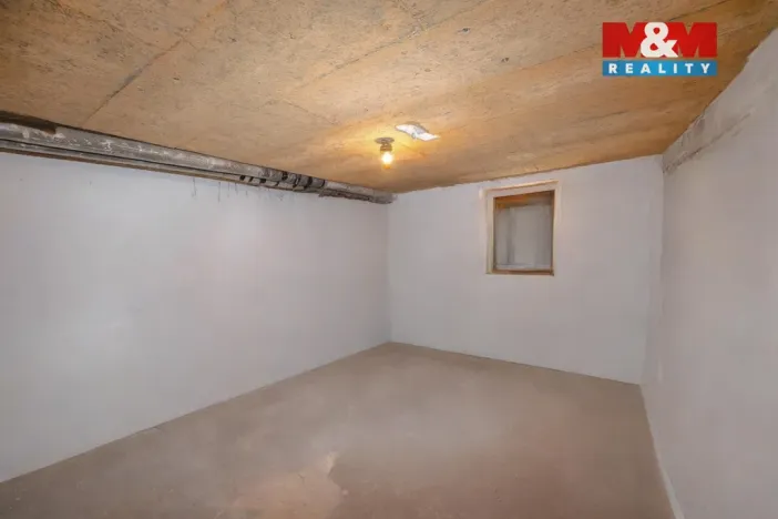 Prodej bytu 3+1, Náchod, Bartoňova, 84 m2