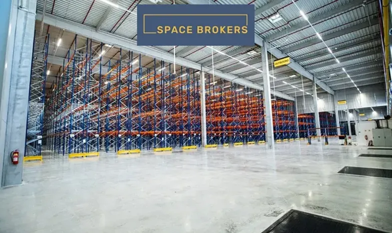 Pronájem skladu, Dašice, 3900 m2