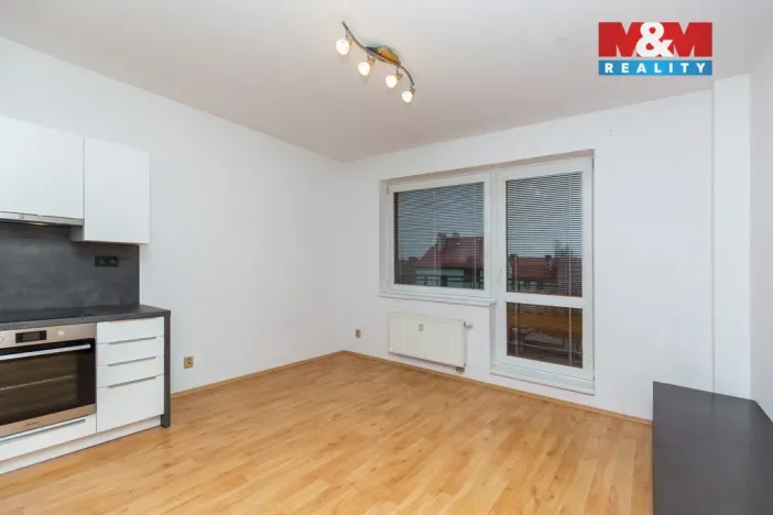 Pronájem bytu 2+1, Pardubice - Zelené Předměstí, Pichlova, 53 m2