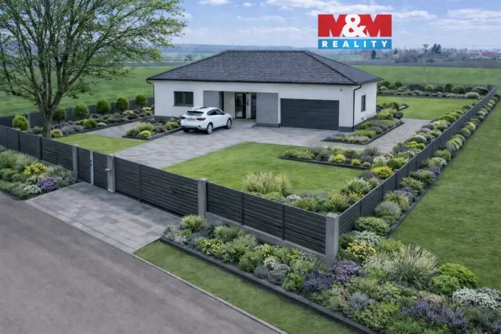 Prodej pozemku pro bydlení, Dolany, 1953 m2