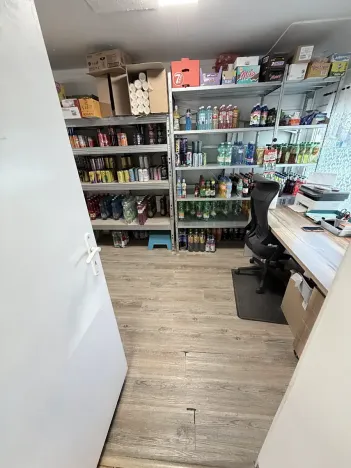 Prodej komerční nemovitosti, Kly, 781 m2