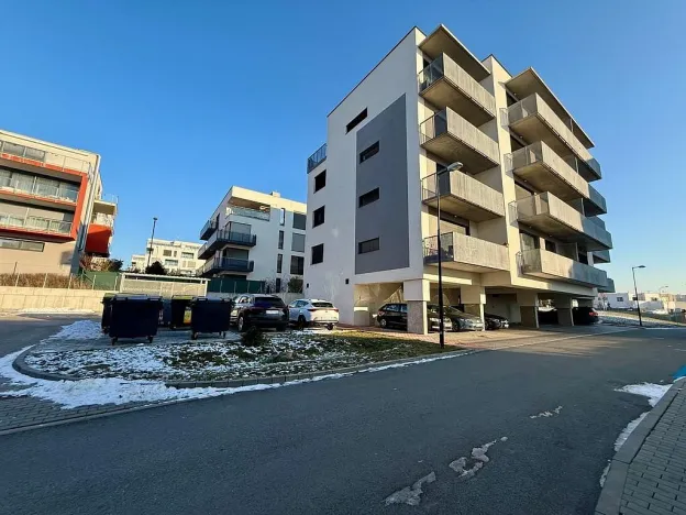 Pronájem bytu 3+kk, Brno - Sadová, Kumpoštova, 152 m2