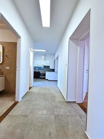 Prodej bytu 3+1, Brno, Tržní, 90 m2