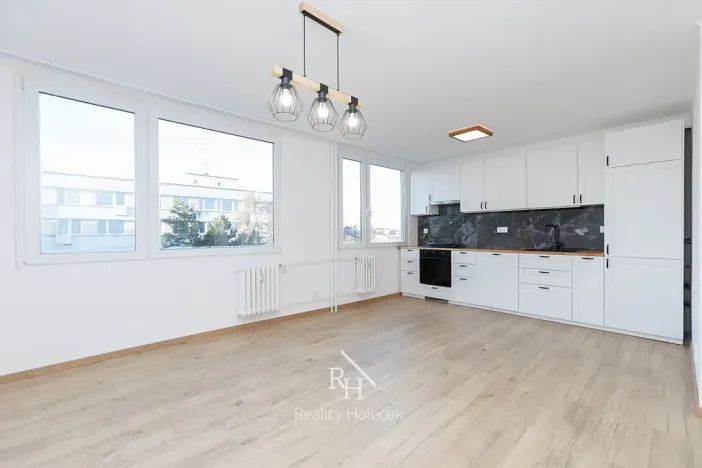 Pronájem bytu 3+kk, Kladno, Ostravská, 55 m2