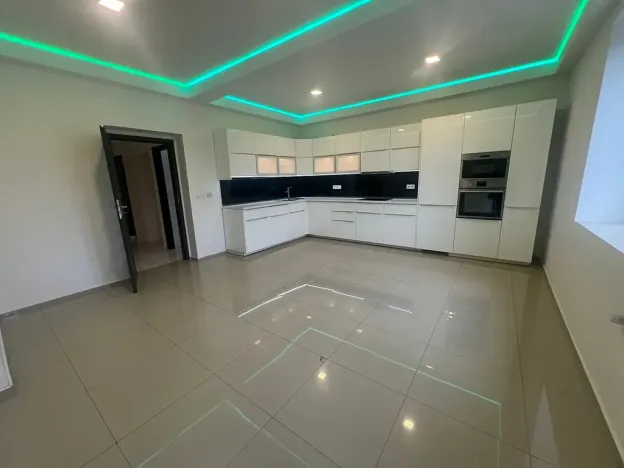 Pronájem bytu 4+kk, Praha - Smíchov, Plzeňská, 95 m2