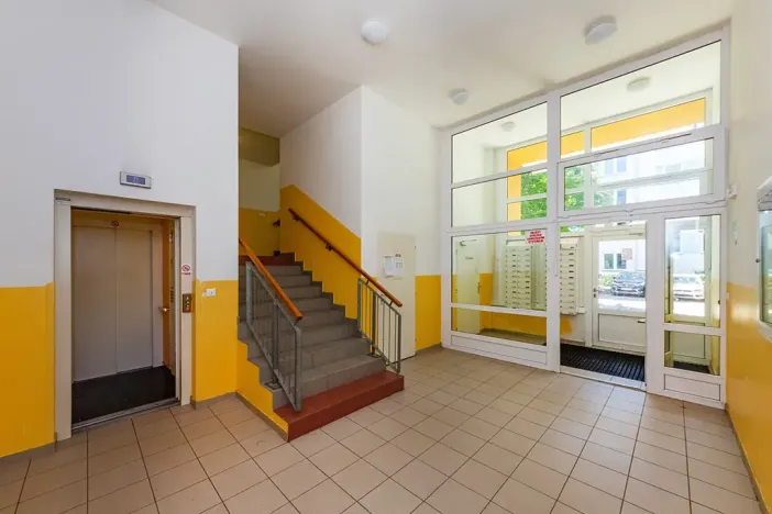 Pronájem bytu 2+kk, Praha - Letňany, Terezínská, 50 m2