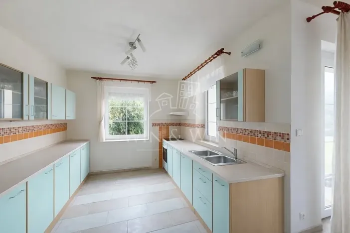 Prodej rodinného domu, Zdiby, 260 m2