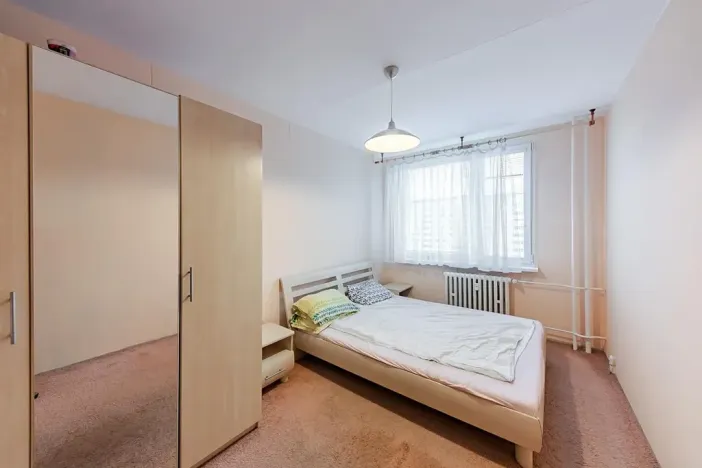 Pronájem bytu 2+kk, Praha - Kobylisy, Rajmonova, 55 m2