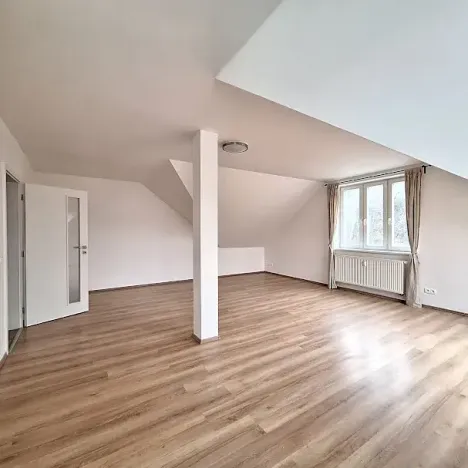 Pronájem bytu 3+kk, Praha, Podbělohorská, 105 m2