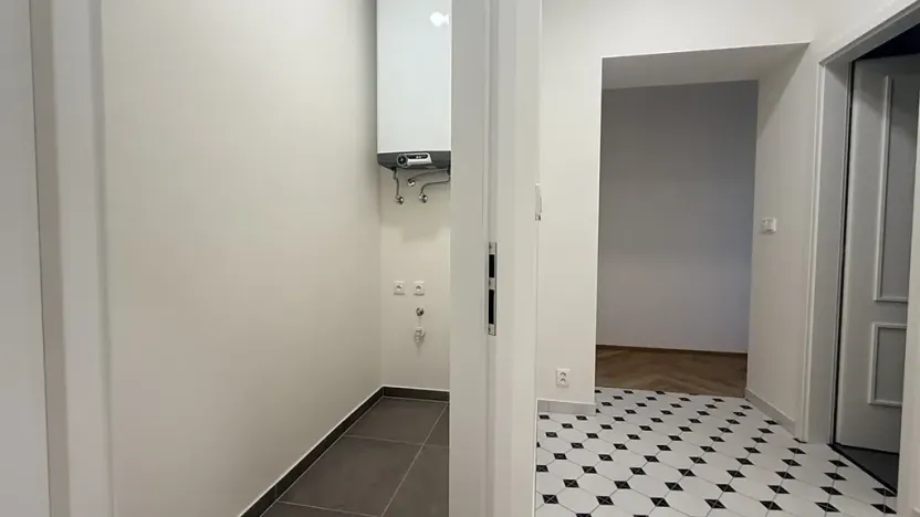 Pronájem bytu 2+kk, Praha - Vršovice, Žitomírská, 60 m2