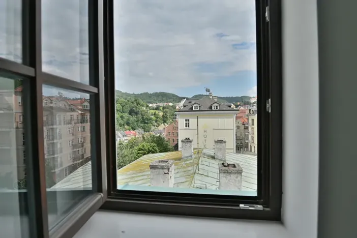 Prodej bytu 3+kk, Karlovy Vary, Zámecký vrch, 102 m2