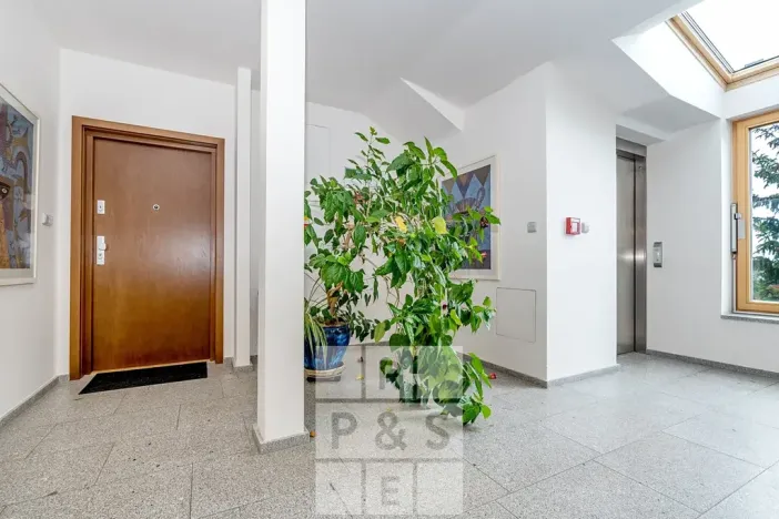 Prodej bytu 4+kk, Průhonice, Uhříněveská, 134 m2