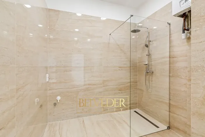 Prodej bytu 2+kk, Teplice, Albrechtova, 73 m2