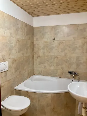 Pronájem bytu 1+kk, Praha - Košíře, Vrchlického, 25 m2