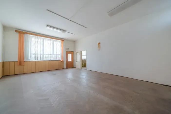 Prodej obchodního prostoru, Kroměříž, 366 m2