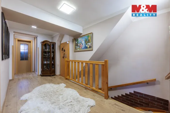 Prodej rodinného domu, Karlovy Vary - Stará Role, Nové domky, 152 m2