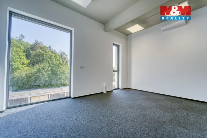 Pronájem kanceláře, Plzeň - Lobzy, Republikánská, 18 m2