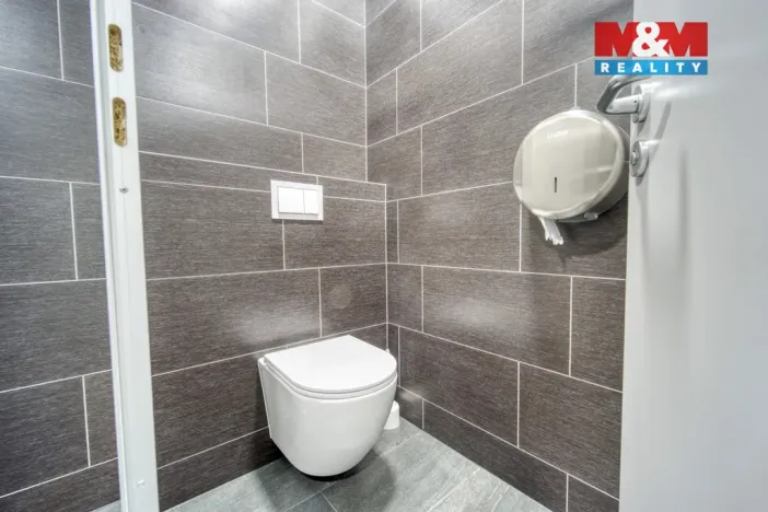 Pronájem kanceláře, Plzeň - Lobzy, Republikánská, 18 m2