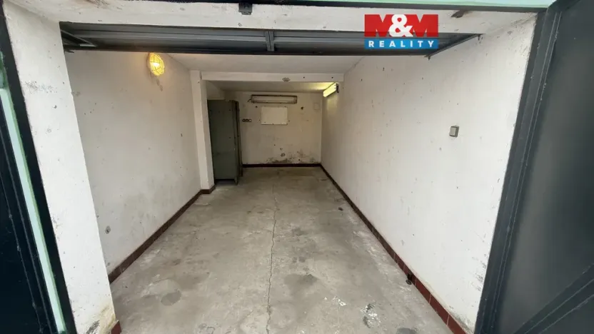 Pronájem garáže, Chropyně, 19 m2
