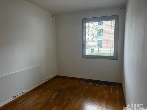 Pronájem bytu 2+kk, Praha - Vinohrady, Korunní, 50 m2
